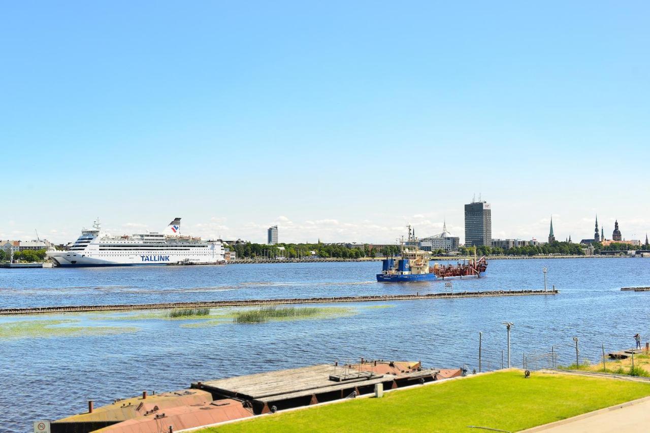 Hotel Vantis Riverside Riga Exterior foto